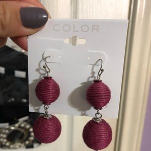 Maroon bead earrings !